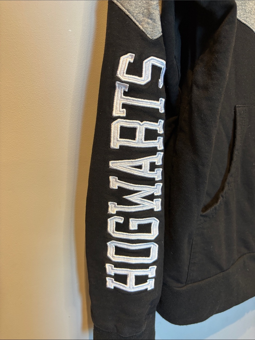 Wizarding World of Harry Potter Full Zip Hogwarts Hoodie - Picture 5 of 7